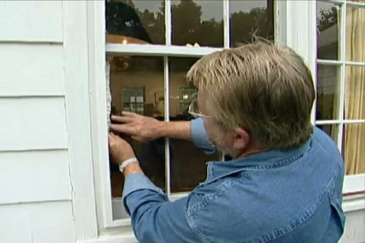 Replace A Broken Glass Window Pane, How To Fix Broken Glass In Basement Window